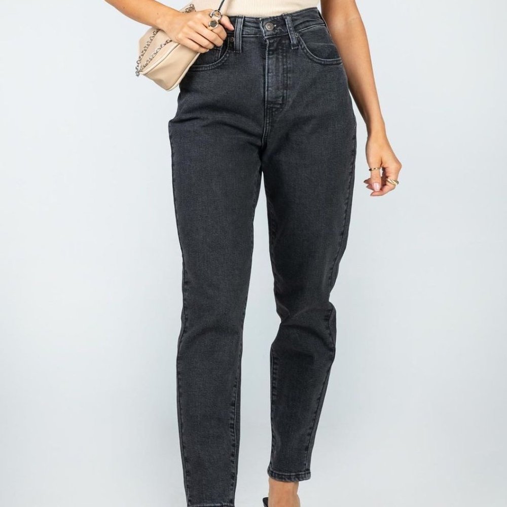 Levi's High Waisted Tapered jeans black size 24 NWT